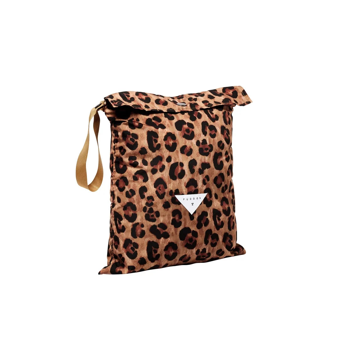 Capucha acolchada de leopardo y negra — vista 6
