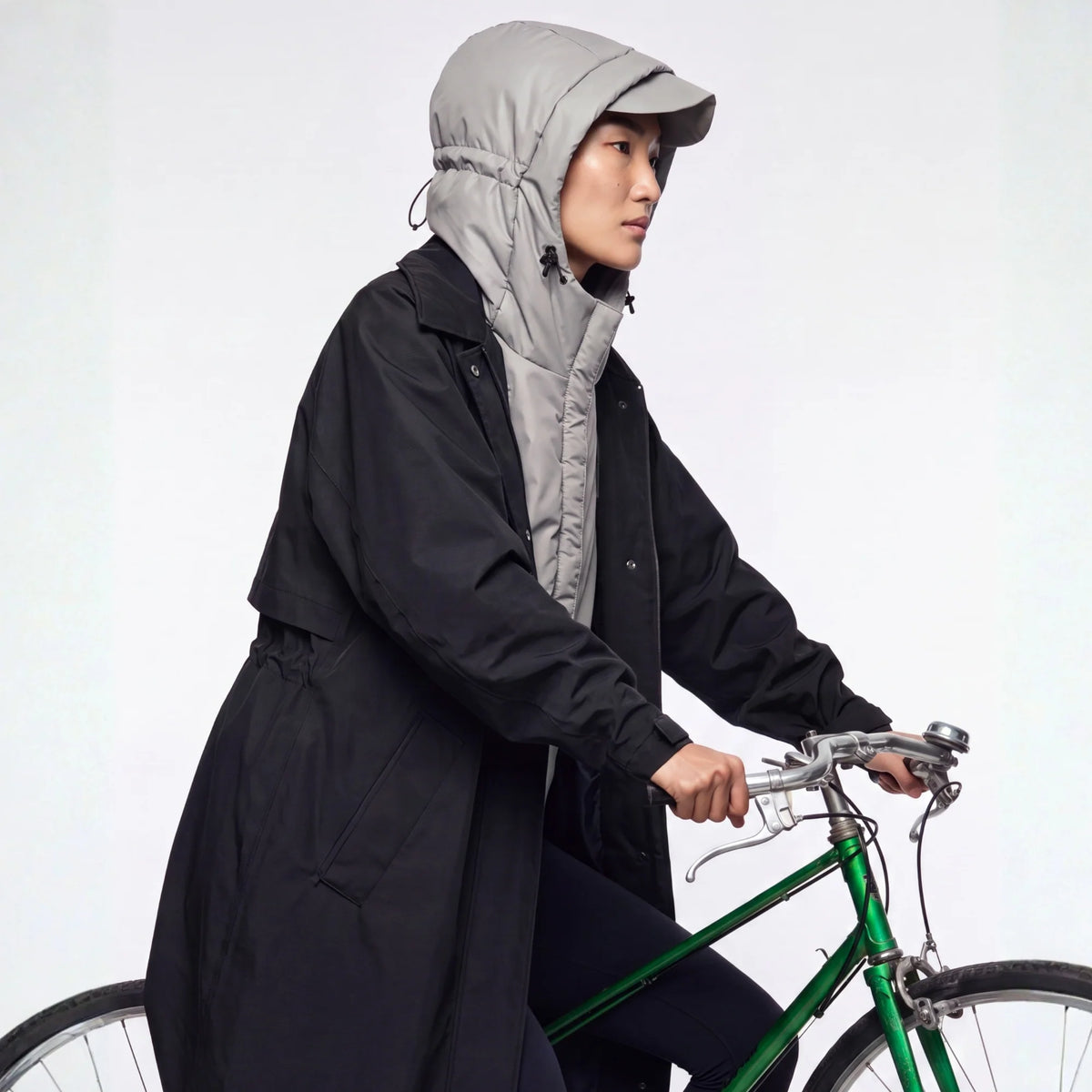 Capucha impermeable para bicicleta gris — vista 3